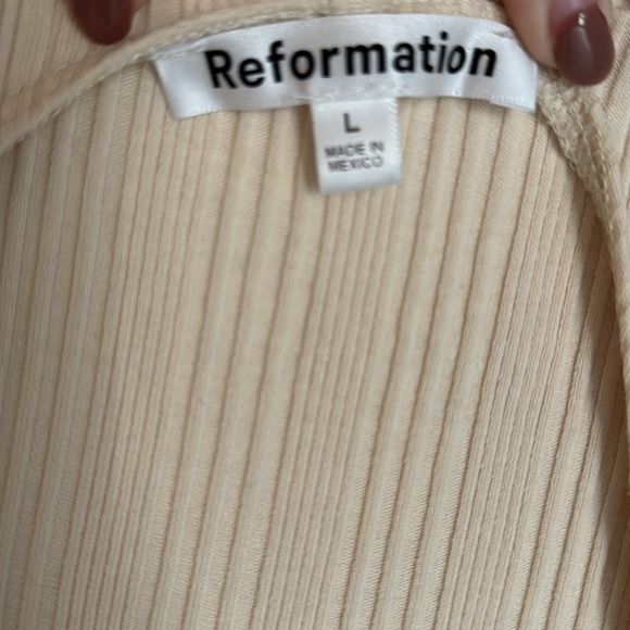 ***SOLD***Reformation Backless Cream Dress (Size Large) - Picture 5 of 5